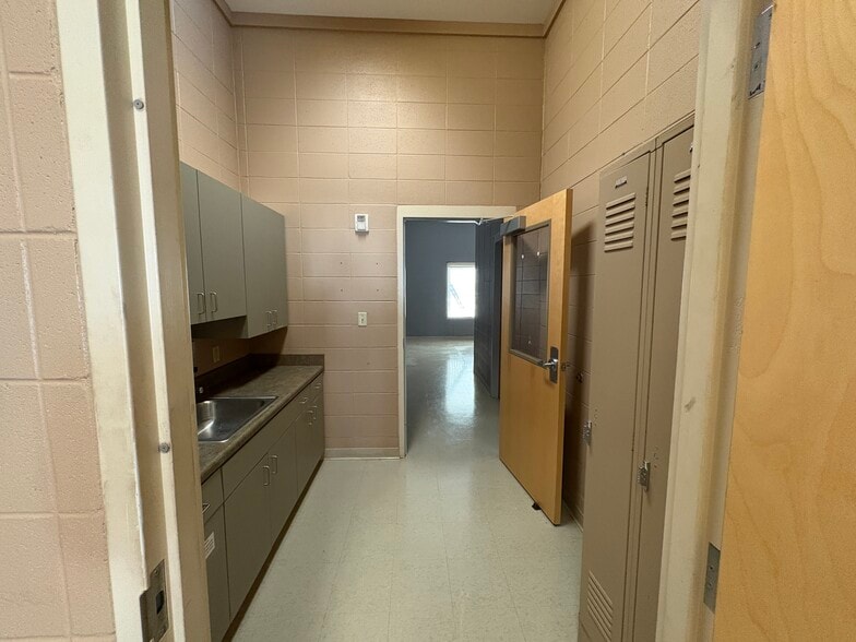 841 Dunklin Bridge Rd, Fountain Inn, SC à vendre - Photo du bâtiment - Image 3 de 17