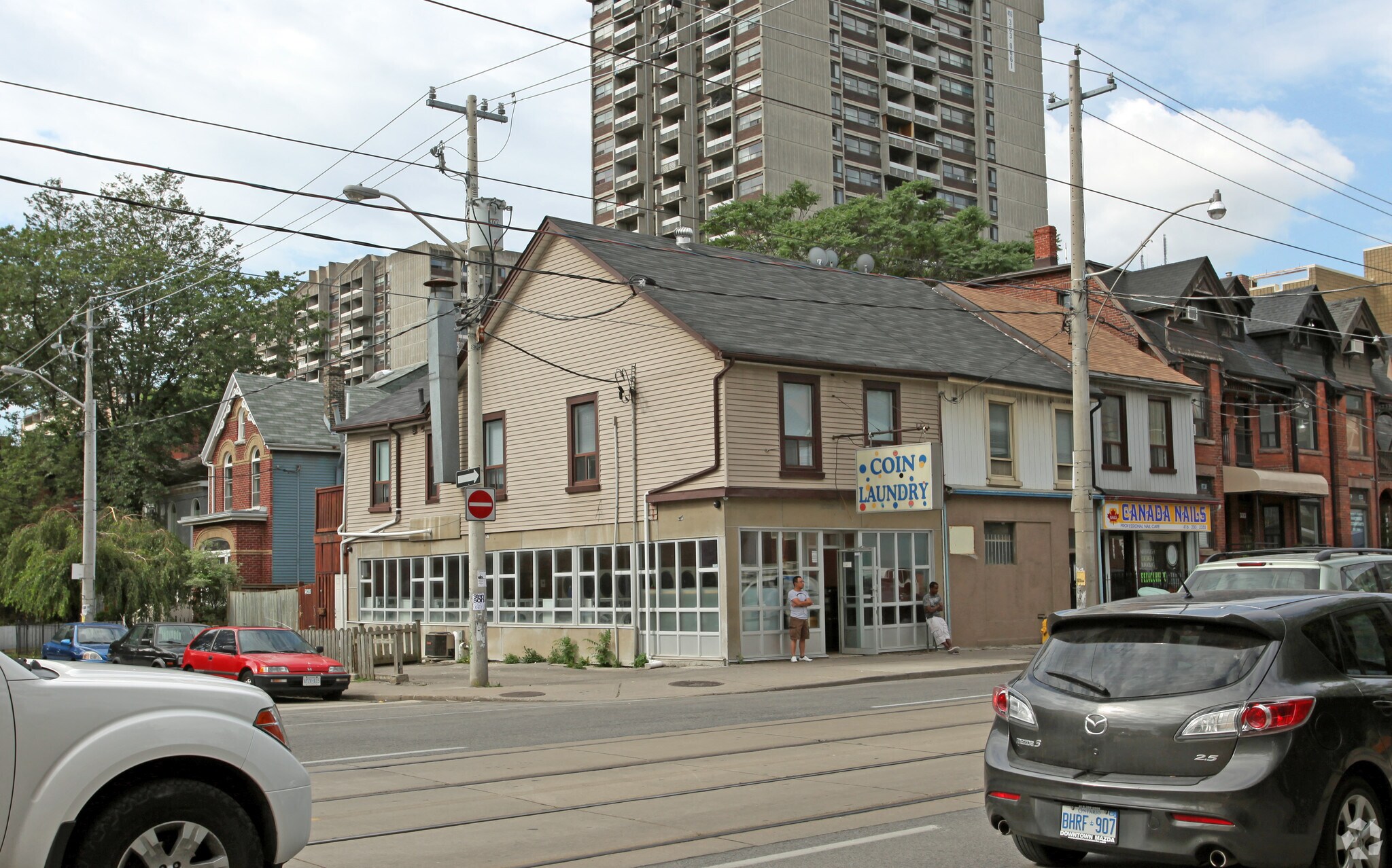 343-345 Dundas St E, Toronto, ON for sale Primary Photo- Image 1 of 1