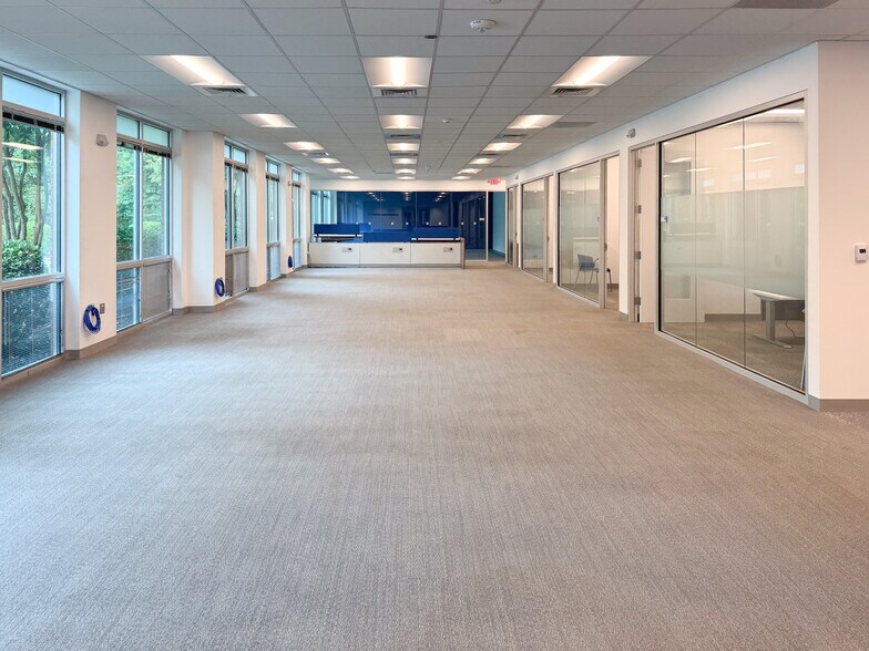 4 Copley Pky, Morrisville, NC for lease - Building Photo - Image 2 of 15