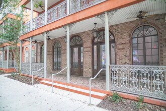 325 NW 14th St, Gainesville, FL for lease Building Photo- Image 2 of 8
