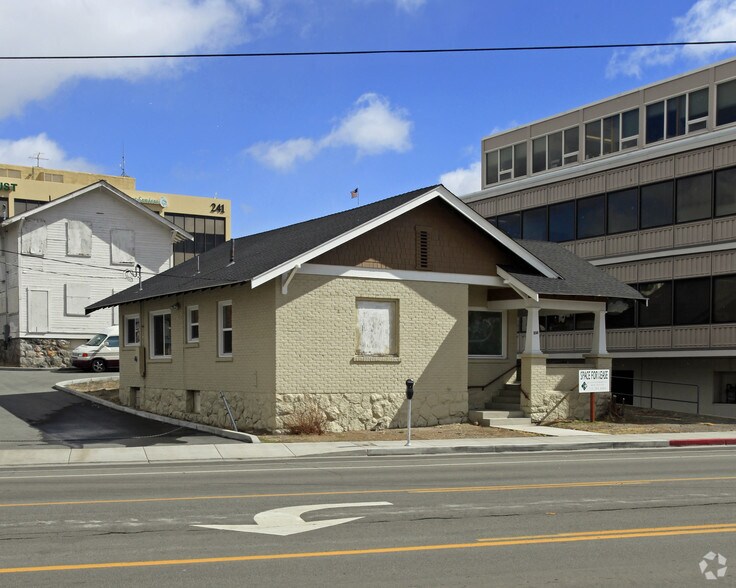 238 S Arlington Ave, Reno, NV à vendre - Photo principale - Image 1 de 2