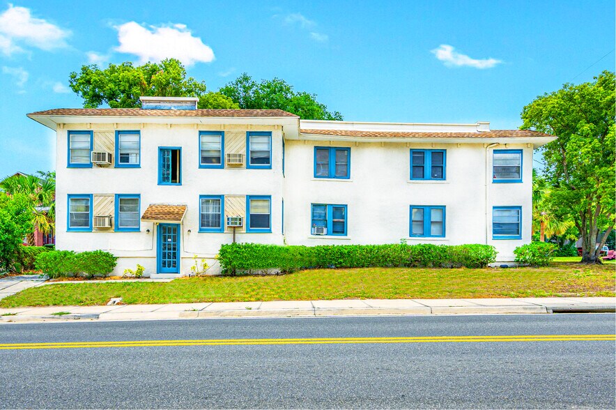 669 Avenue B NW, Winter Haven, FL à vendre - Photo principale - Image 1 de 1