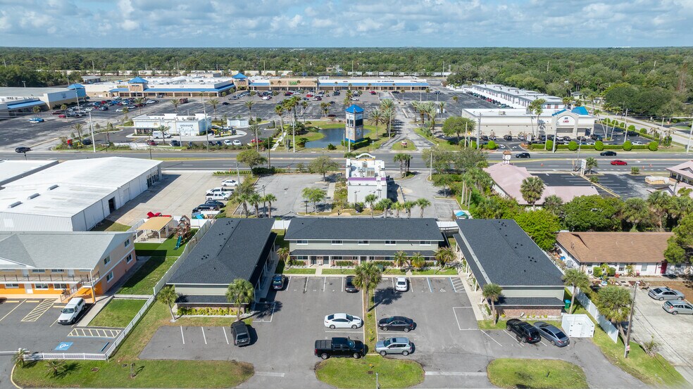 2322 S Palmetto Ave, Daytona Beach, FL à vendre - Photo du bâtiment - Image 3 de 5