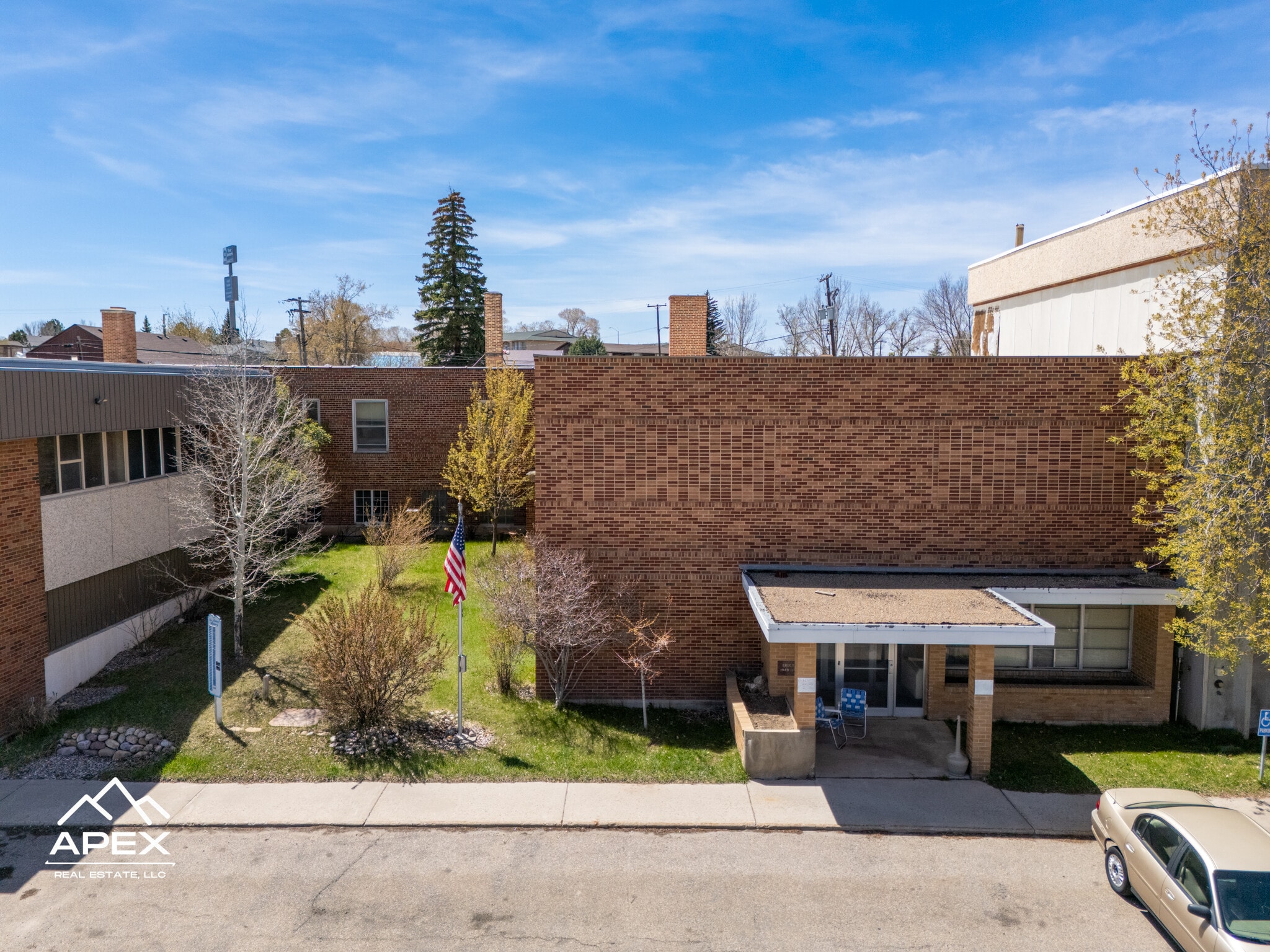 1233 Uinta St, Evanston, WY for sale Primary Photo- Image 1 of 22