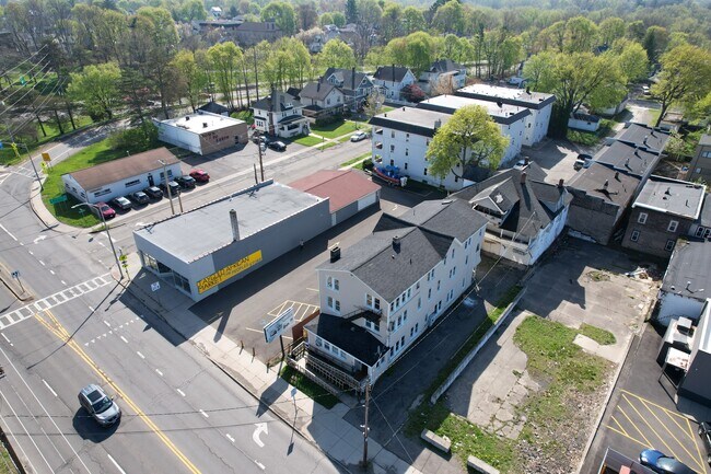 More details for 1408 Main St, Endicott, NY - Multifamily for Sale