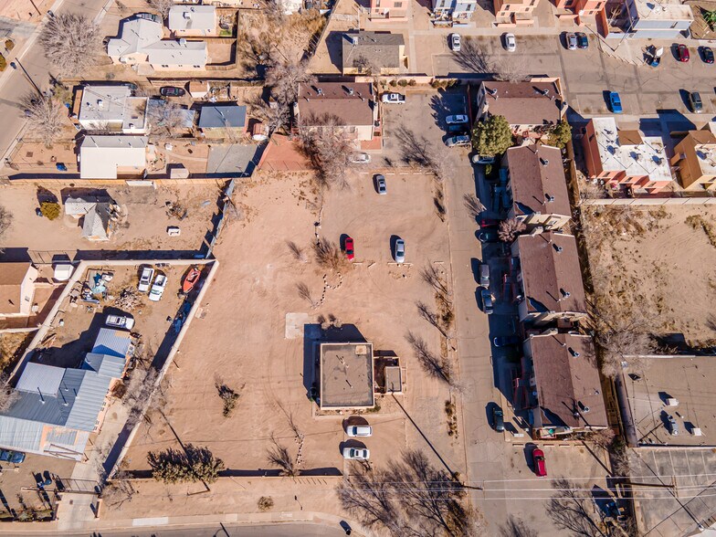 1303 Menaul Blvd NW, Albuquerque, NM à vendre - Photo du bâtiment - Image 2 de 21