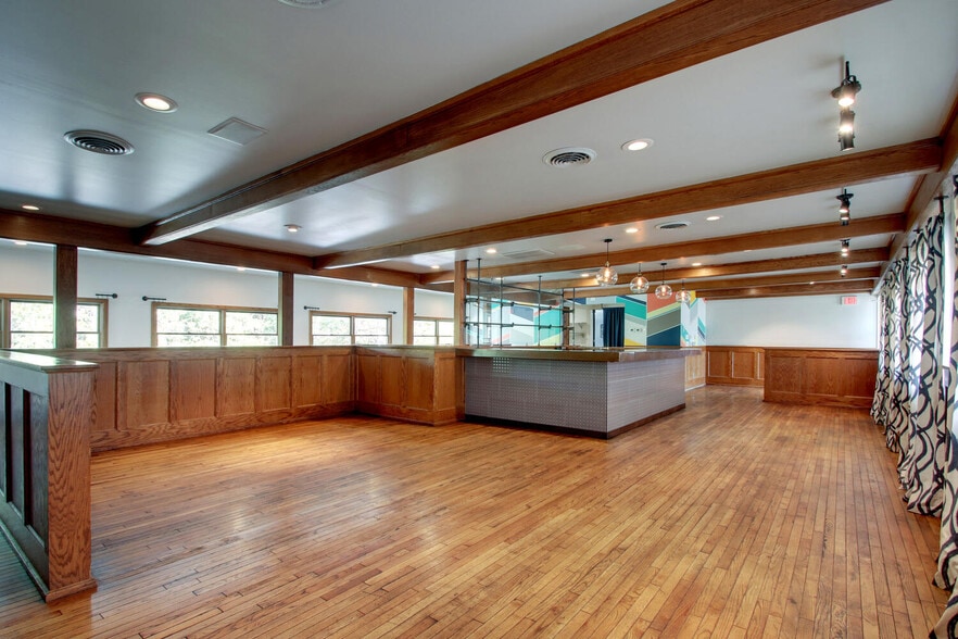 4403 Broadway St, Quincy, IL for lease - Interior Photo - Image 2 of 12