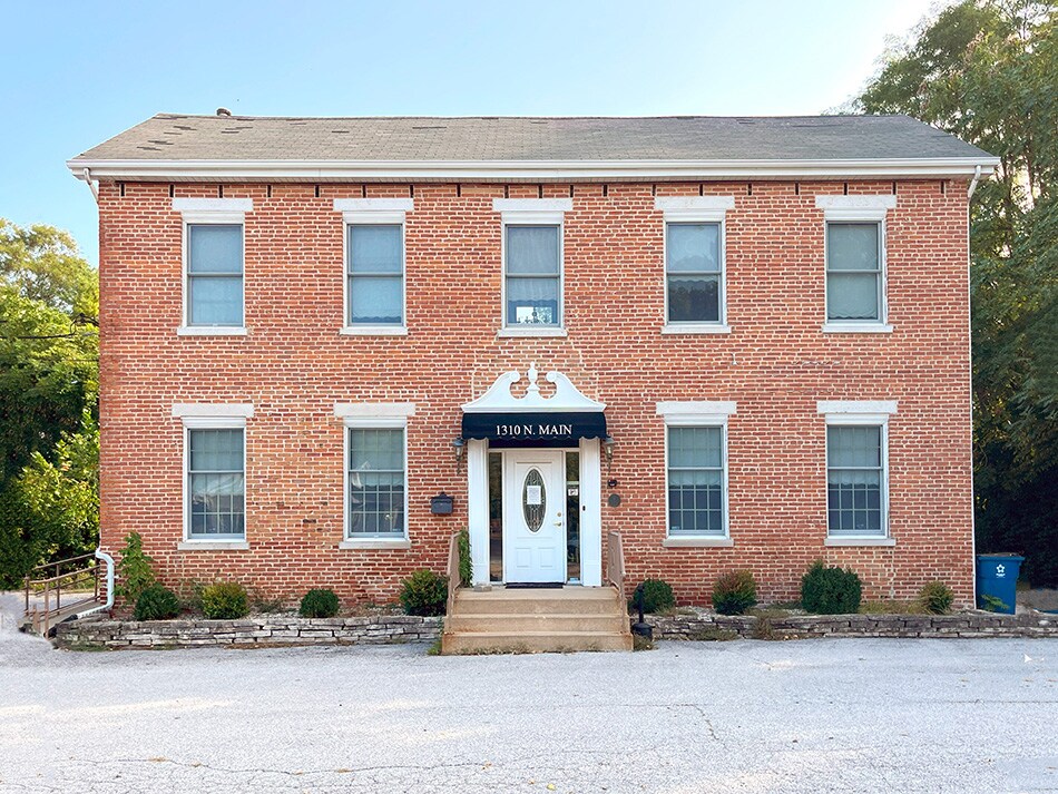 1310 N Main St, Edwardsville, IL à louer Photo du bâtiment- Image 1 de 3