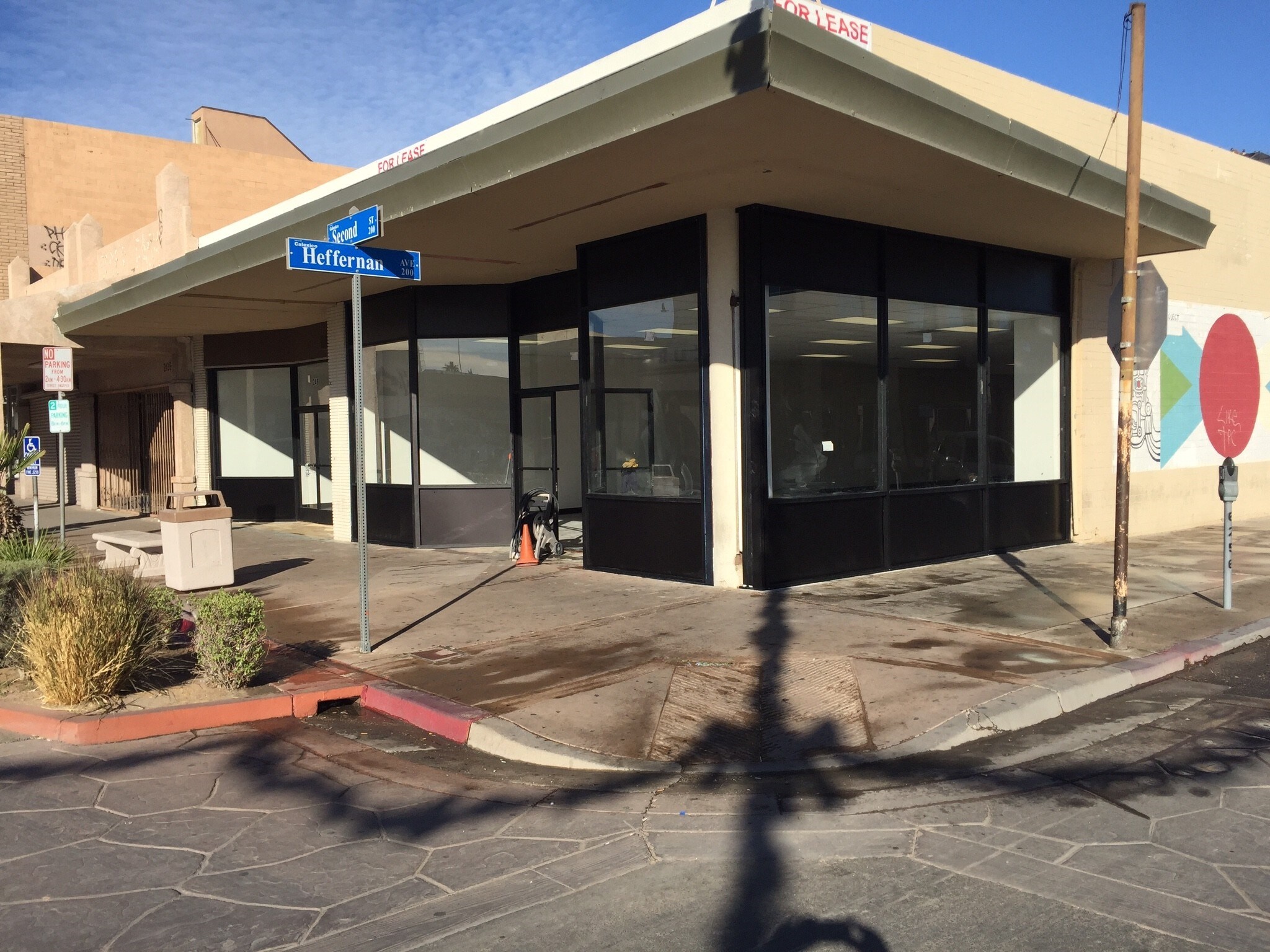 249-255 E 2nd St, Calexico, CA à vendre Photo du bâtiment- Image 1 de 5