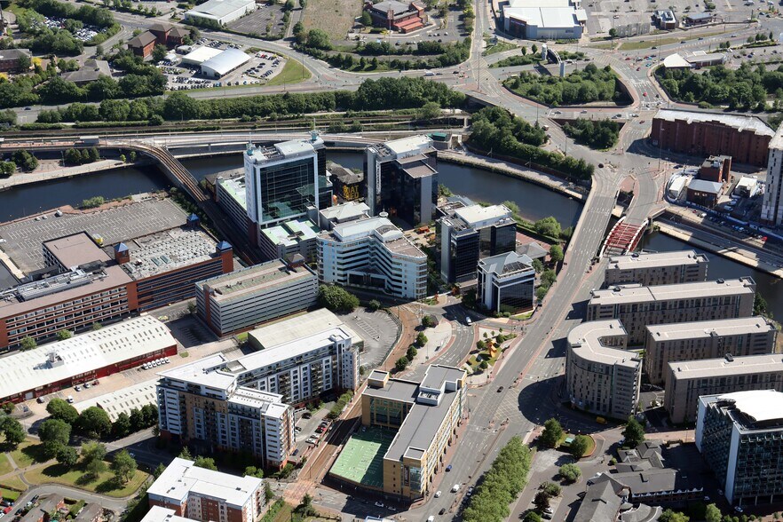 1 Exchange Quay, Manchester à louer - Photo du bâtiment - Image 2 de 29