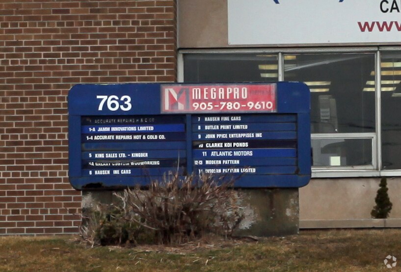 763 Warden Ave, Toronto, ON à louer - Photo du bâtiment - Image 3 de 12