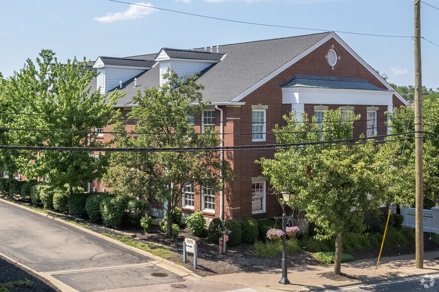 9301 Montgomery Rd, Montgomery, OH for lease - Building Photo - Image 3 of 4