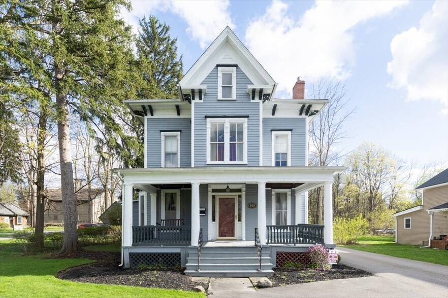 305 Main St, East Aurora, NY for sale - Building Photo - Image 1 of 43