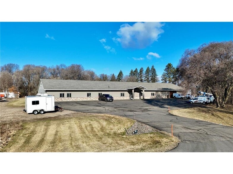 5114 Marson Dr NE, Sauk Rapids, MN for sale - Building Photo - Image 3 of 24