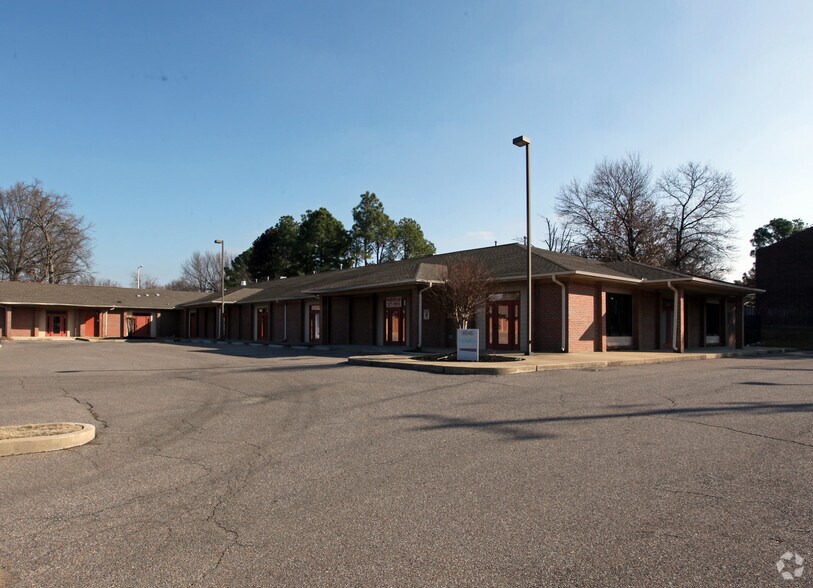 6014-6050 Knight Arnold Road Ext, Memphis, TN à louer - Photo principale - Image 1 de 10