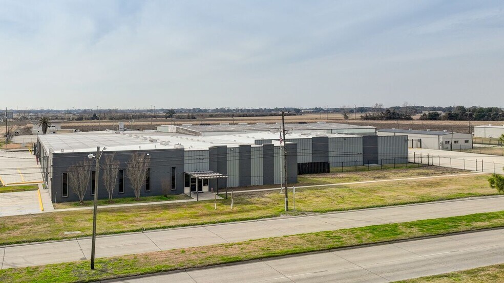 403 W Admiral Doyle Dr, New Iberia, LA à vendre - Photo du bâtiment - Image 2 de 32