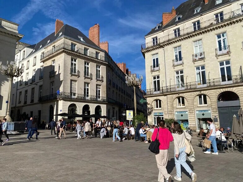 Commerce de détail dans Nantes à louer - Photo du bâtiment - Image 3 de 7