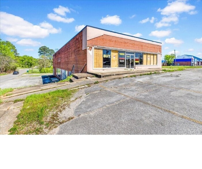 2025-2027 Center Point Pky, Birmingham, AL for sale - Building Photo - Image 2 of 13