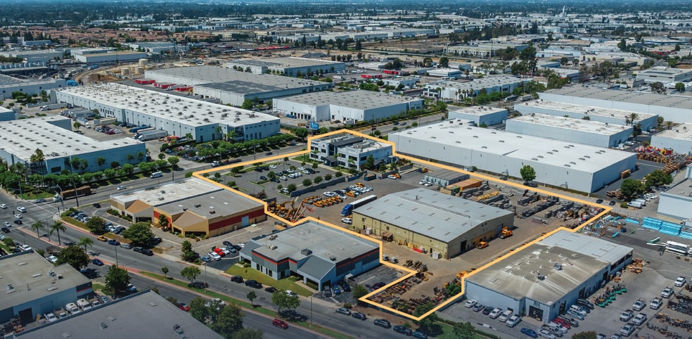 10704 Shoemaker Ave, Santa Fe Springs, CA for sale - Building Photo - Image 1 of 5