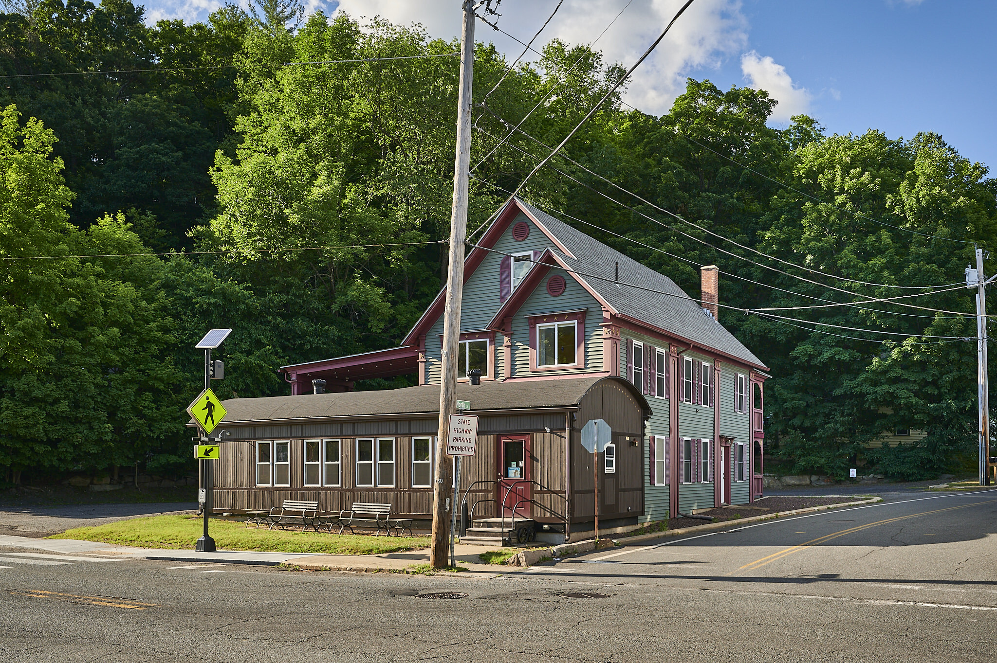 7 W Main St, Erving, MA à vendre Photo du bâtiment- Image 1 de 1