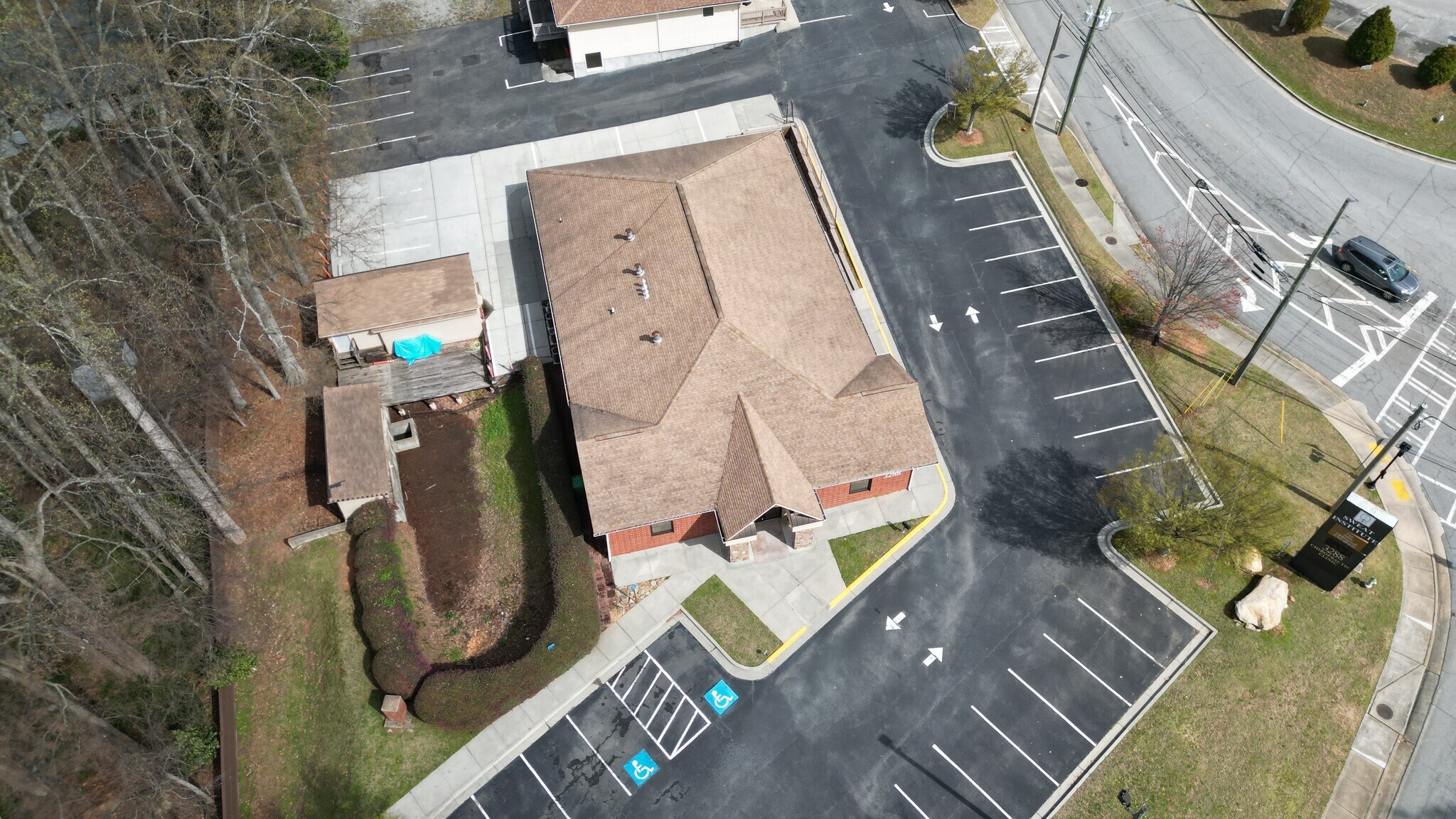 3288 Chamblee Tucker Rd, Atlanta, GA à vendre Photo du bâtiment- Image 1 de 1