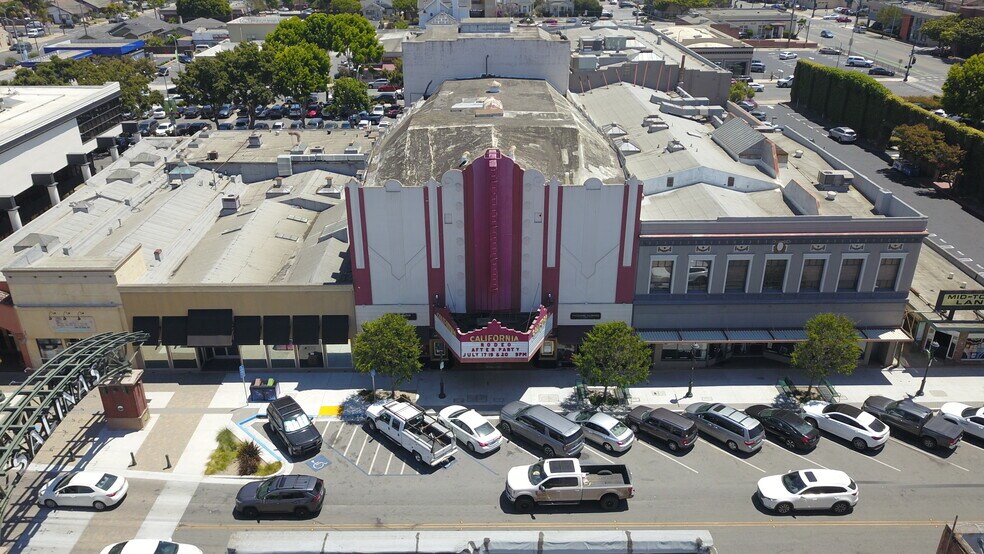 241 Main St, Salinas, CA à vendre - Photo du bâtiment - Image 3 de 12
