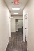 32645 Main Rd, Cutchogue, NY for lease Interior Photo- Image 2 of 17