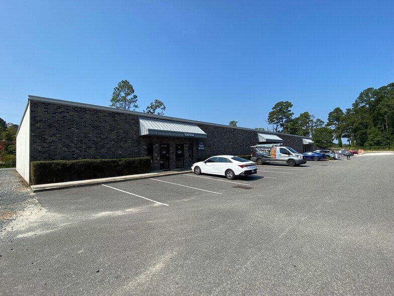 405 N Maple St, Summerville, SC à louer - Photo du bâtiment - Image 3 de 5