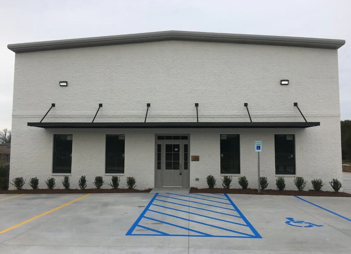 480 Dowdy Rd, Gonzales, LA for lease Primary Photo- Image 1 of 3