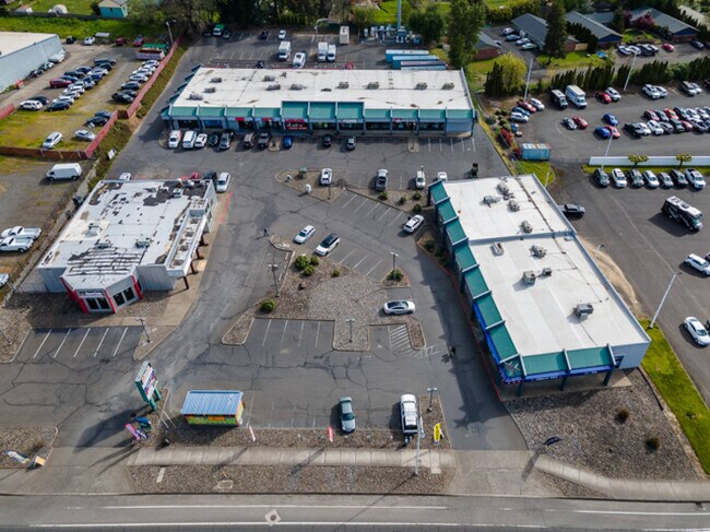 Plus de détails pour 16558 SE McLoughlin Blvd, Milwaukie, OR - Bureau/Commerce de détail à louer