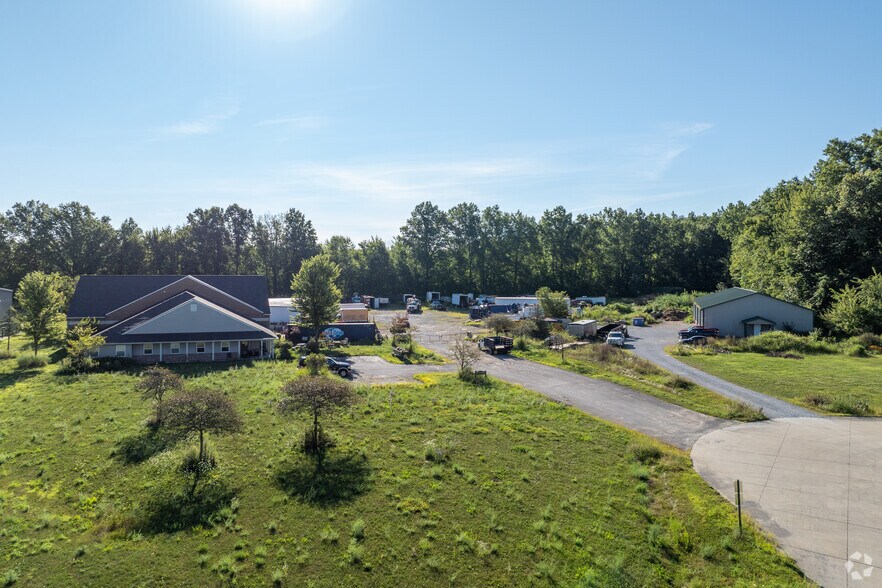 12409 Eaton Commerce Pky, Columbia Station, OH à vendre - Aérien - Image 3 de 5