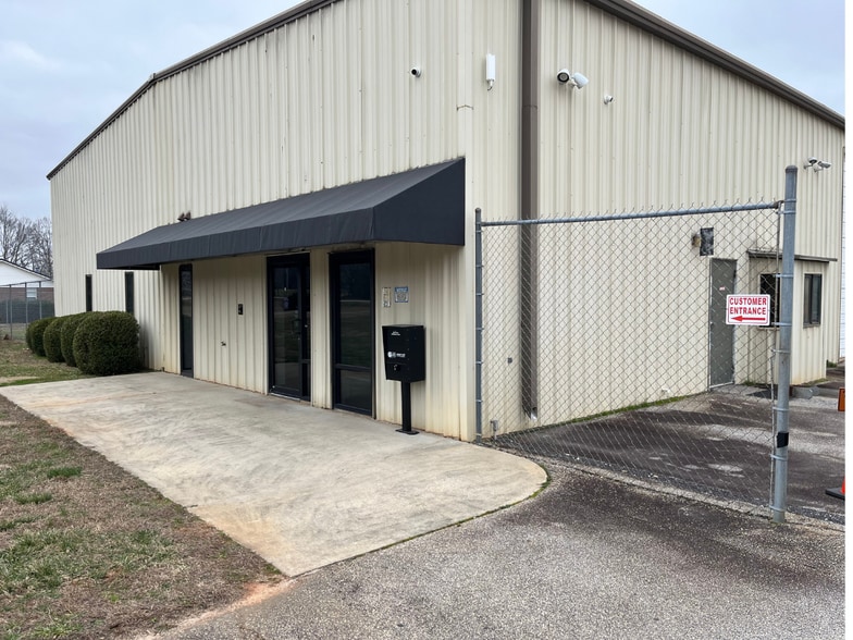 673 Sandy Springs Rd, Piedmont, SC for lease - Building Photo - Image 2 of 19