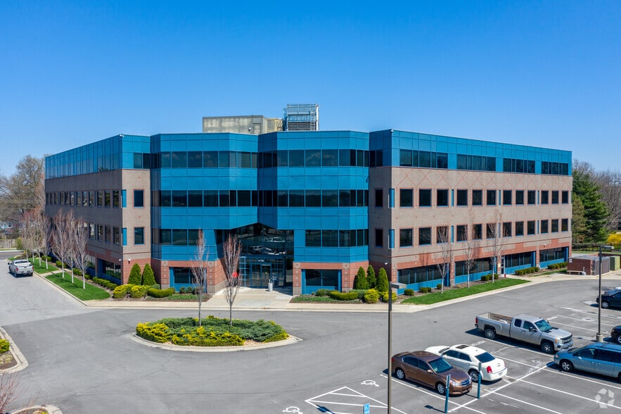 6700 Antioch Rd, Overland Park, KS for lease - Building Photo - Image 2 of 9