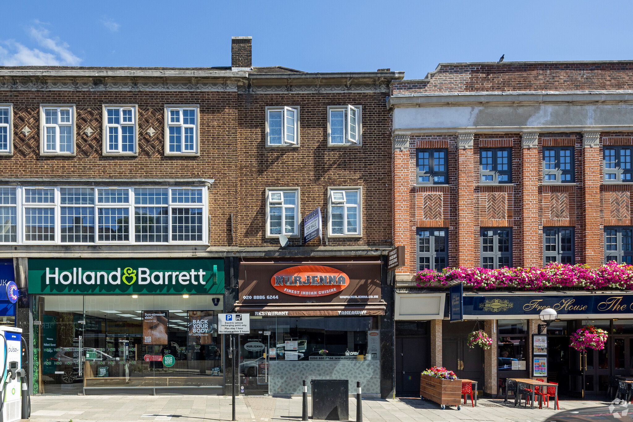 86 Chase Side, London for sale Primary Photo- Image 1 of 3