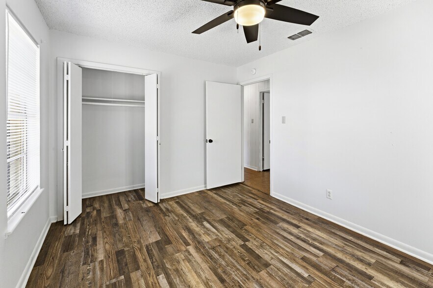 19470 US Highway 69 N, Lindale, TX for lease - Building Photo - Image 3 of 25