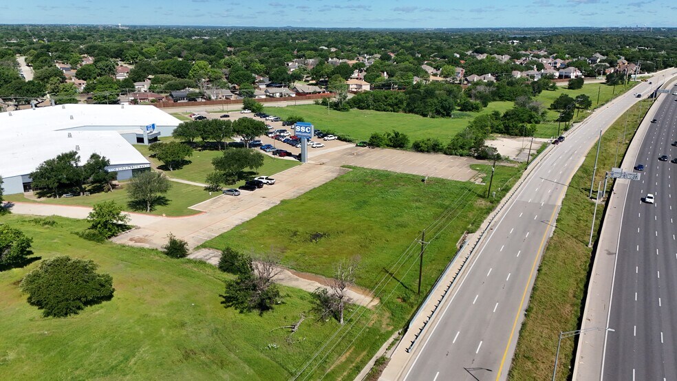 2143 I-35E, Lewisville, TX à vendre - Aérien - Image 2 de 13