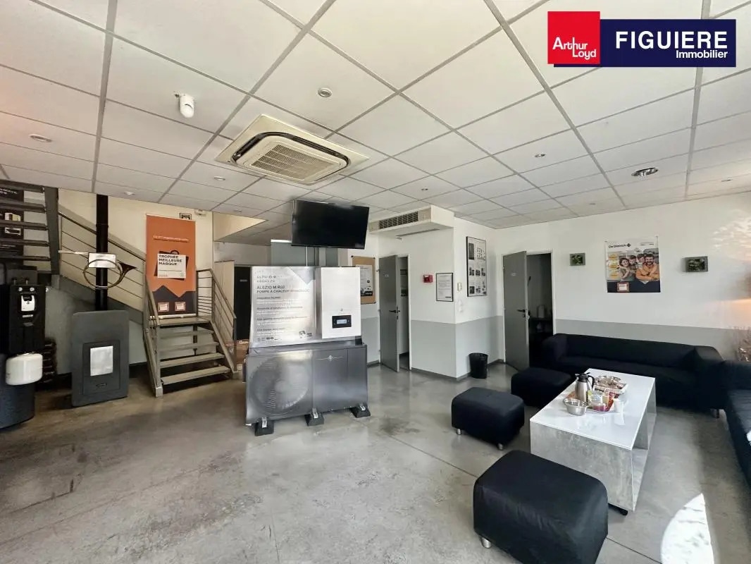 12 Allée Des Informaticiens, Aix-en-Provence à louer Photo du bâtiment- Image 1 de 5