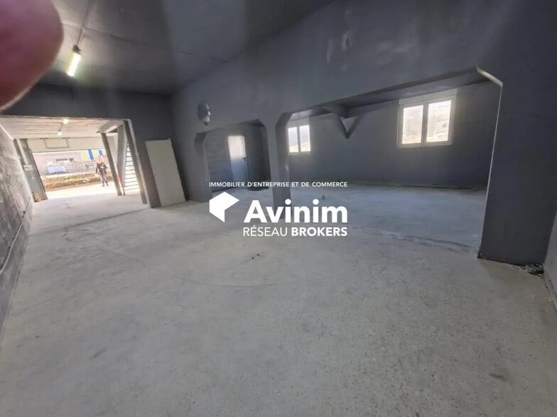 Industrial in Mitry-Mory for lease - Interior Photo - Image 1 of 4