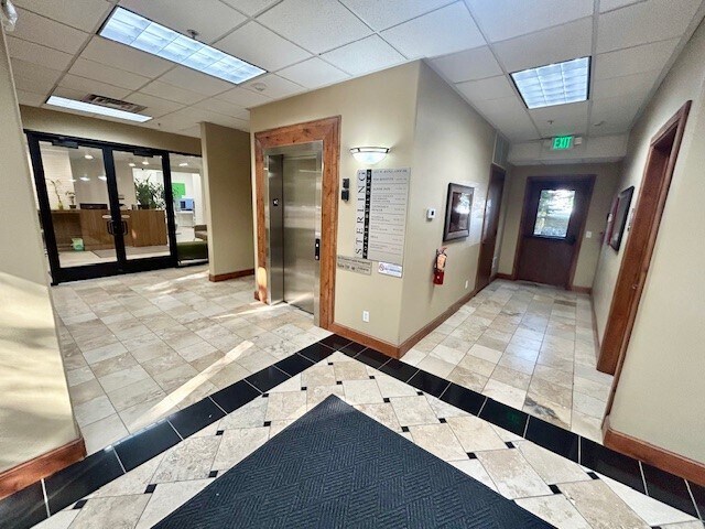 3051 W Maple Loop, Lehi, UT à vendre - Photo du bâtiment - Image 2 de 8