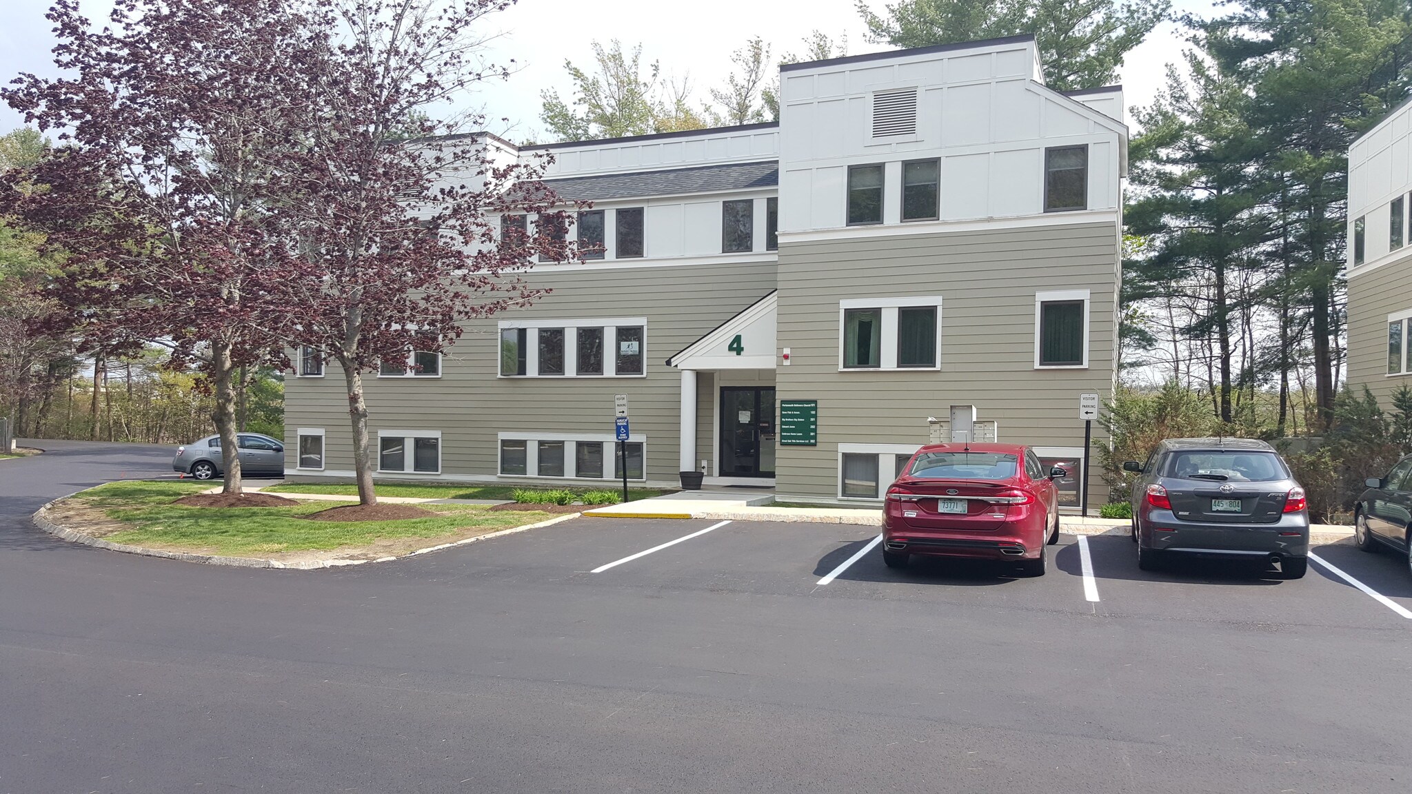 4 Greenleaf Woods Dr, Portsmouth, NH à louer Photo du bâtiment- Image 1 de 25