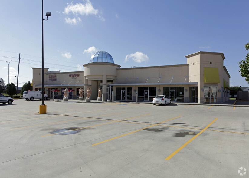 8338 W Sam Houston Pky S, Houston, TX for lease - Building Photo - Image 2 of 2