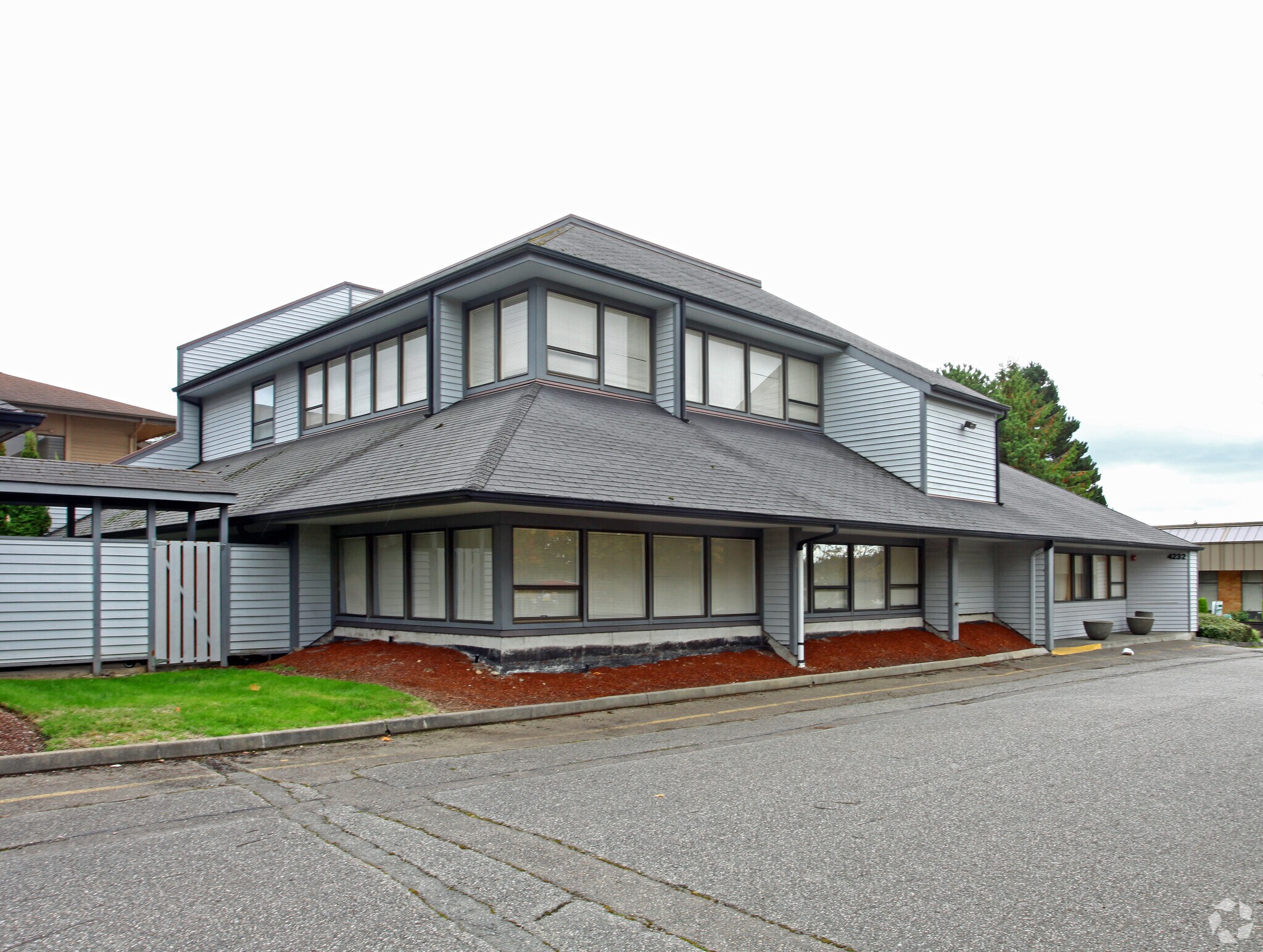 4230 198th St SW, Lynnwood, WA à louer Photo principale- Image 1 de 6