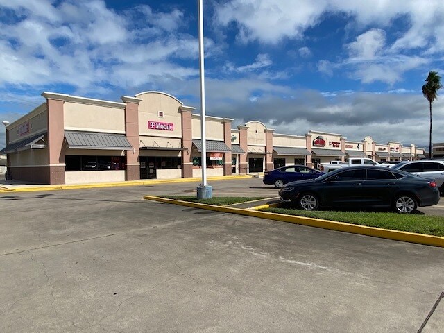 13434 Leopard St, Corpus Christi, TX for lease Building Photo- Image 1 of 3