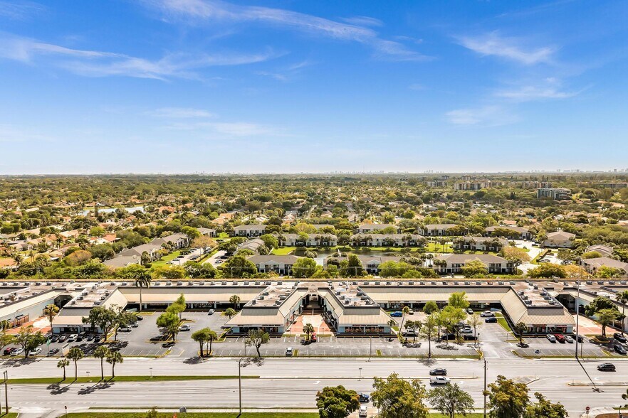 4412-4678 N University Dr, Lauderhill, FL à louer - Photo du bâtiment - Image 3 de 27