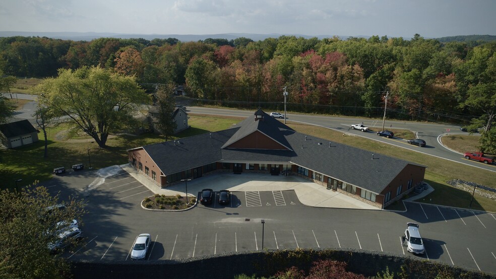 1 Mill Valley Rd, Hadley, MA for lease - Building Photo - Image 1 of 6