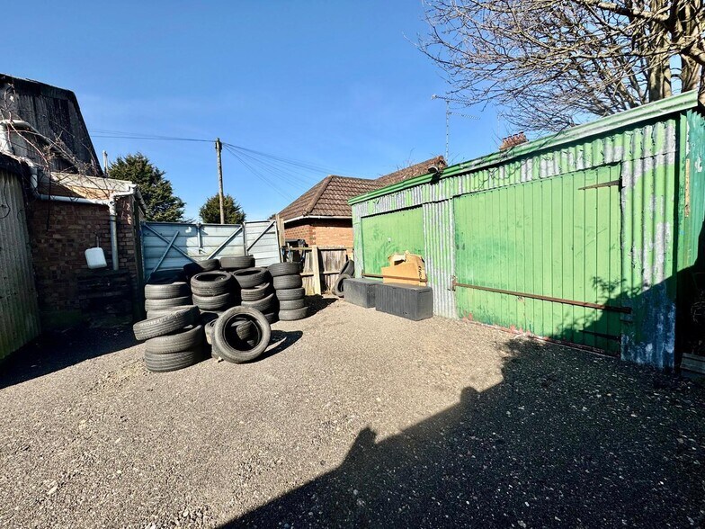 208-210 Toddington Rd, Luton à vendre - Photo du bâtiment - Image 2 de 12