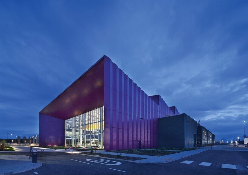 2 Inchinnan Rd, Renfrew à louer - Photo du bâtiment - Image 2 de 12