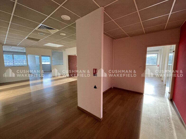 165 Avenue Du Marin Blanc, Aubagne à louer - Photo intérieure - Image 3 de 7