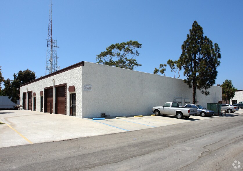 1301 Tower Sq, Ventura, CA à louer - Photo du bâtiment - Image 2 de 5