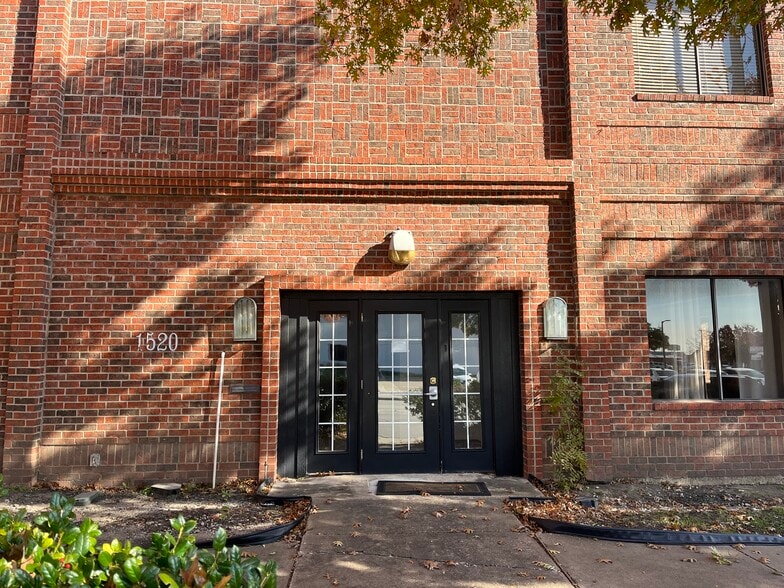 1520 G Avenue, Plano, TX à vendre - Photo du bâtiment - Image 3 de 5